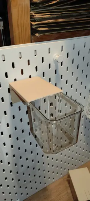 Neuer Halter mit Schnappverschluss für Ikea Skadis Behälter 
