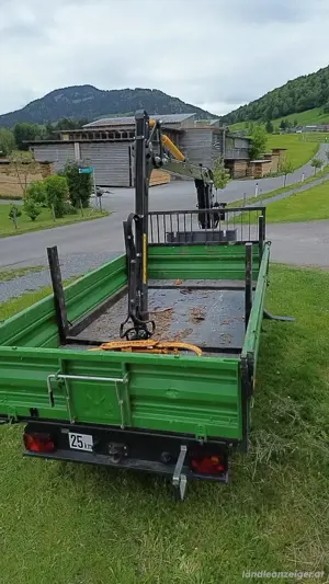 Traktoranhänger 3 seiten Kipper mit Kran 6 to