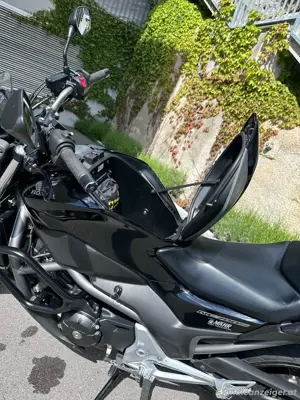 Honda NC 700S Naked Bike Bild 4