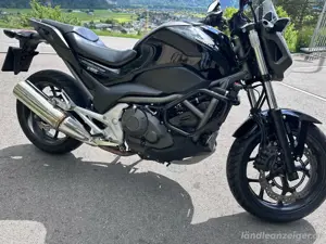 Honda NC 700S Naked Bike Bild 6
