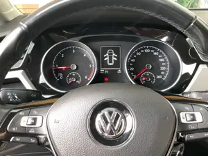 VW Touran Comfortline 1,6 SCR TDI Bild 10