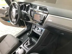 VW Touran Comfortline 1,6 SCR TDI Bild 9