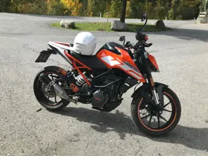 KTM Duke 125 4t 2020 Bild 3