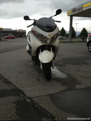 Suzuki Burgman 125ccm Bild 4
