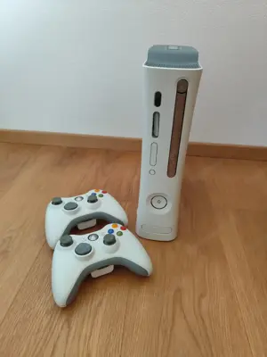X-Box360 inkl. Kinect + großes Spielepaket 