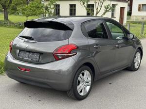 Peugeot 208 Bild 5