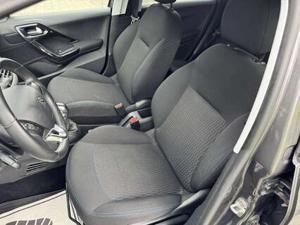 Peugeot 208 Bild 7