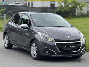 Peugeot 208 Bild 12