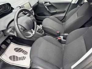 Peugeot 208 Bild 14