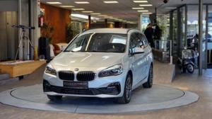 BMW 216 Bild 6