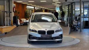 BMW 216 Bild 2