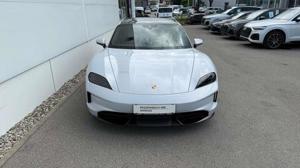 Porsche Taycan Bild 2