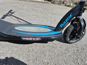 E-Roller Kinder Bild 3