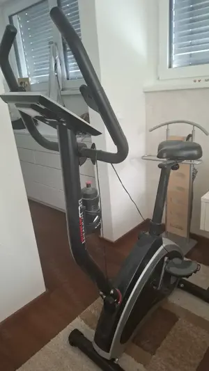 Hometrainer wenig gebraucht Bild 2