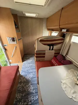 Verkaufe Teilintegriertes Wohnmobil Bild 9