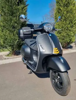 Vespa GTS300 Super  Bild 4
