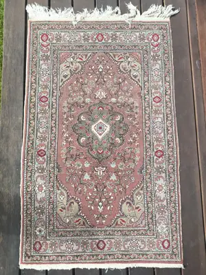 Orientteppich, Maße 150x92 cm