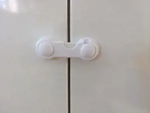 Kindersicherung Schrank Schubladen 
