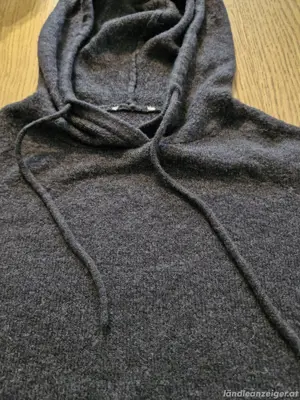 Kaputzenpullover Bild 2