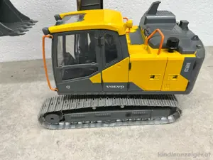Verkaufe RC Bagger Volvo 160e Bild 2