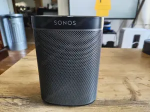 Sonos PLAY:1 Kabelloser Smart-Lautsprecher - Schwarz