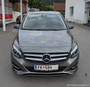 Mercedes B 180