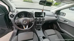 Mercedes B 180 Bild 3