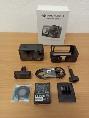 DJI Osmo Action 4 Standard Combo
