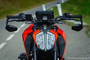 ktm 390 Duke Bild 2