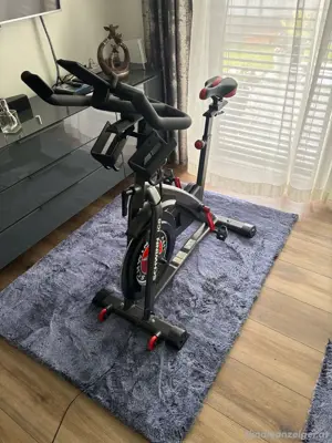Spinning Fahrrad Schwinn IC 8