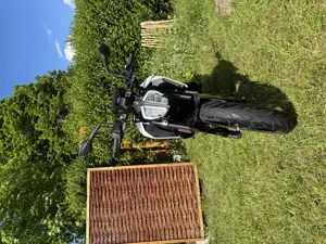 KTM 390 Duke Naked Bike (weiss) Bild 7