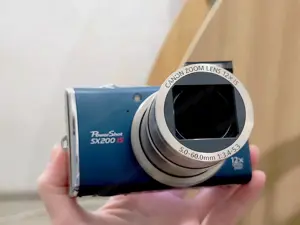 Canon PowerShot SX200 IS 12.1 MP Bild 2