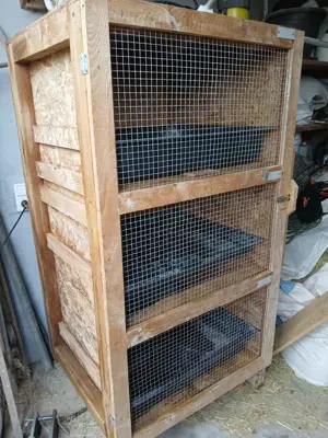 Stall für Hasen oder Küken 