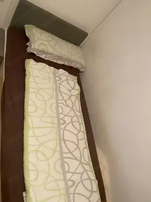 Bett mit Schublade günstig abzugeben Bild 2