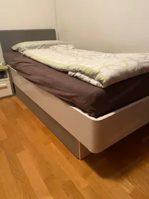 Bett mit Schublade günstig abzugeben Bild 3