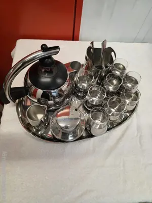 8-teiliges AMC Teeservice