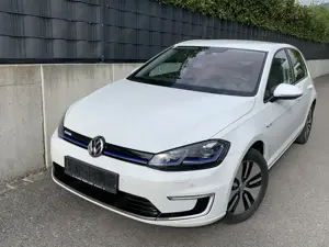 e-Golf   -   virtual Cockpit, Dynaudio, Kamera, Navi, Serviceheft