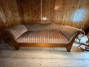 altes uriges, gemütliches "Kanabe" (Sofa)
