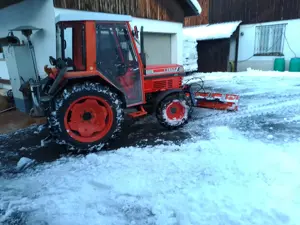 Allrad Traktor 25 km h mit Kabine