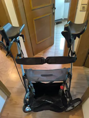 Unterarmrollator   Gehhilfe 