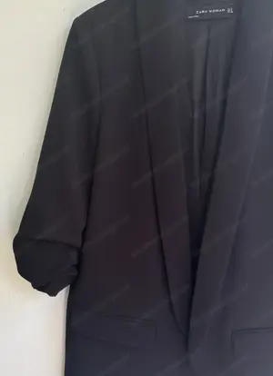 Schwarzer Blazer von Zara Women Bild 2