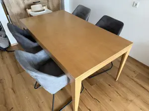 Ausziehbarer Holztisch (160-240 cm x 90 cm) + 6 passende Stühle