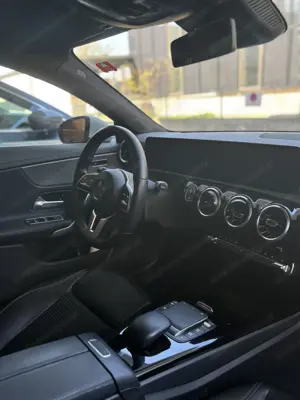 Mercedes CLA 220d Coupe 4 Matic Bild 3