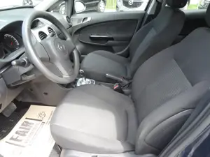 AUTOMATiK  Wenig Kilometer Opel Corsa 1,2 !! 4 ZYLiNDER !! Bild 7