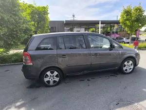Opel Zafira Automatik 7 Sitzer Bild 4