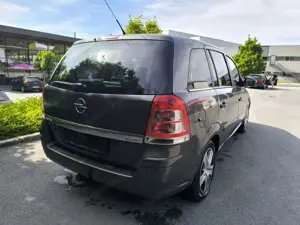 Opel Zafira Automatik 7 Sitzer Bild 3