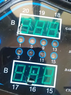 Dart-Spiel elektronisch inkl. Pfeile, Zubehör, Anleitung und Verpackung Bild 4
