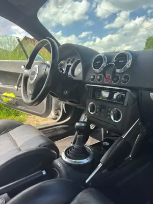 Audi TT 8N Bild 5