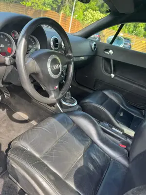 Audi TT 8N Bild 10