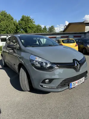 Renault Clio 2019 - Gepflegtes Fahrzeug aus 1. Hand Bild 3